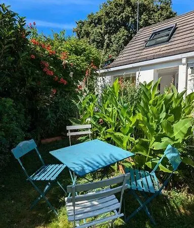 Independant Calme Proche De Nantes Avec Jardin アパート Treillières